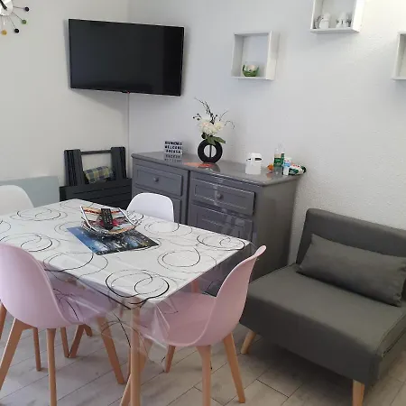 Cosy, 4 Pers, Plein Centre Ville, Parking Offert Apartman Font-Romeu-Odeillo-Via