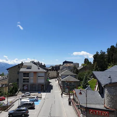 Cosy, 4 Pers, Plein Centre Ville, Parking Offert Apartman