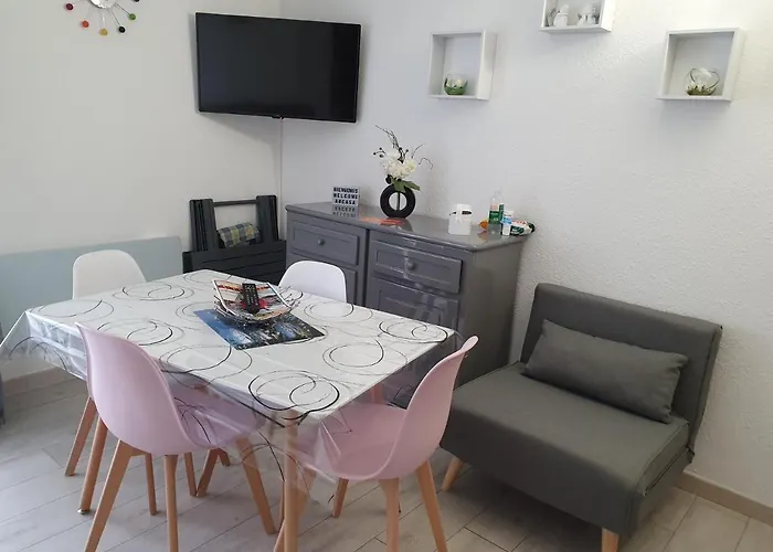 Cosy, 4 Pers, Plein Centre Ville, Parking Offert Apartment Font-Romeu-Odeillo-Via